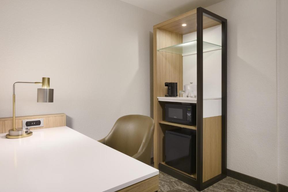 King Suite with Sofa Bed and Adapted Tub - Mobility and Hearing Accessible interior